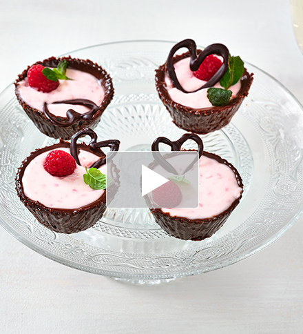 Chocoladekuipjes met frambozenmousse