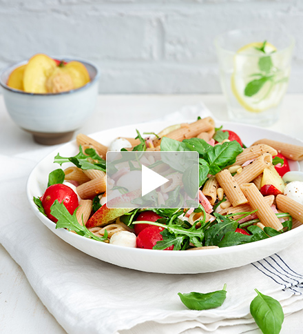 Frisse pastasalade met nectarines en ham 