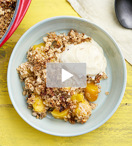 Mango-havercrumble